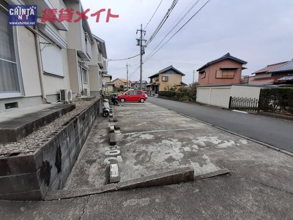 伊勢川島駅 徒歩12分 1階の物件外観写真